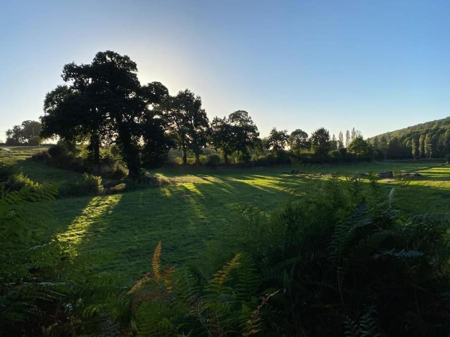 Gites Le Bisson Heussé Exterior foto